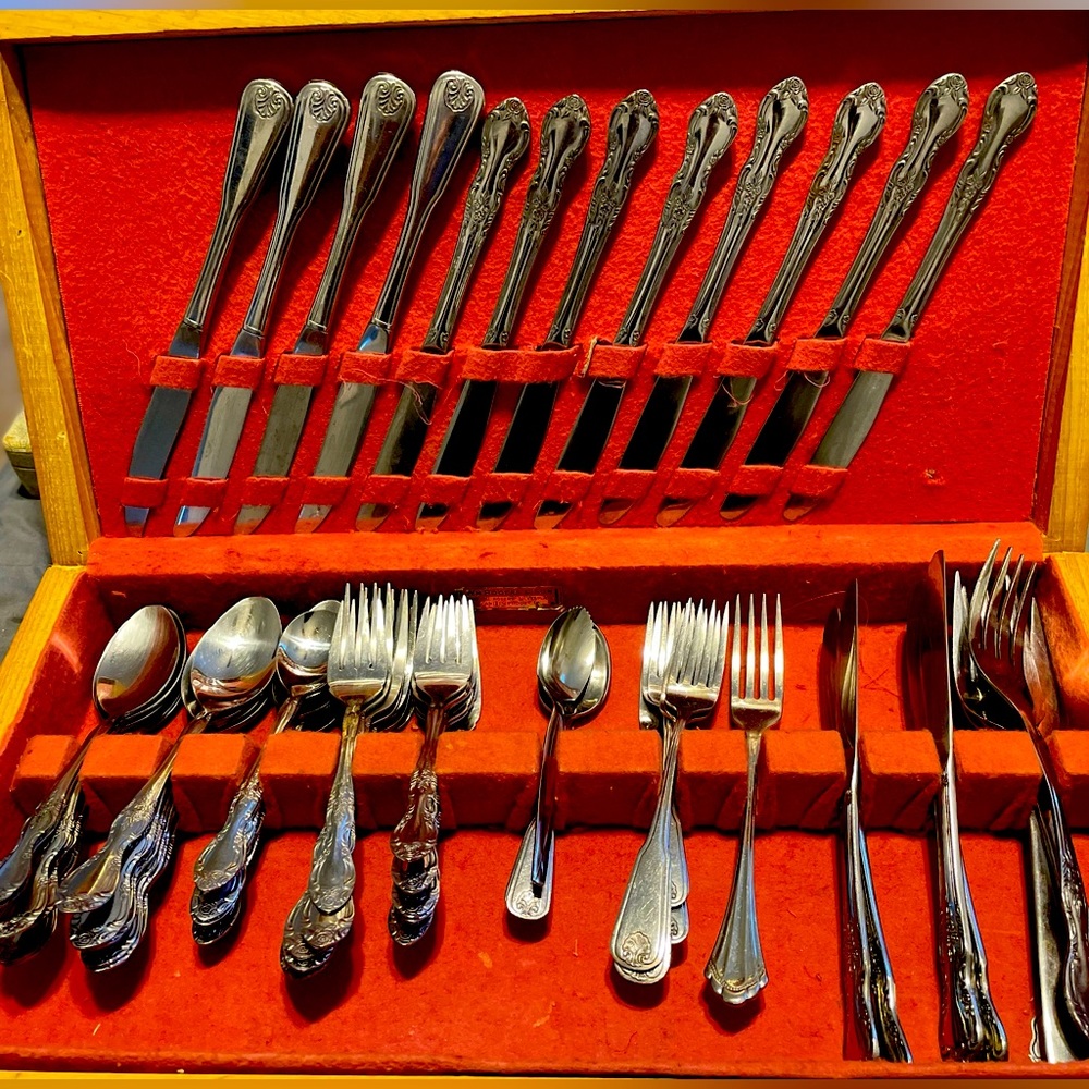 VINTAGE SLIVERWARE and Japanese Carving Knife Set with Boxes